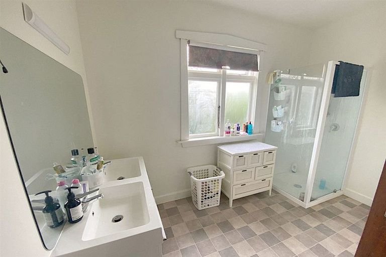 Photo of property in 112 Jeffreys Road, Strowan, Christchurch, 8052