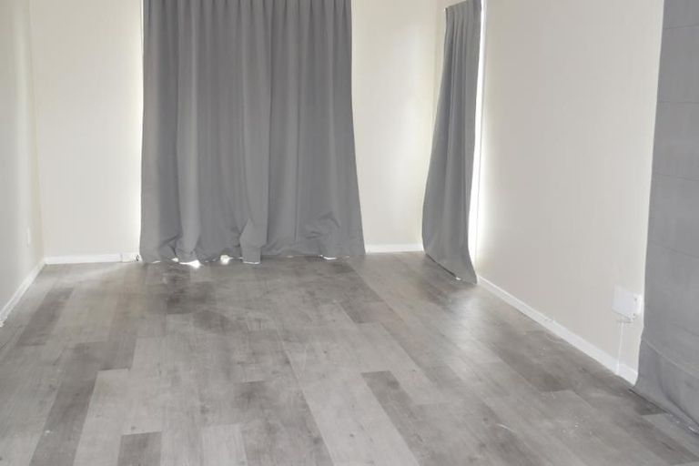 Photo of property in 64 Zelda Avenue, Clover Park, Auckland, 2023