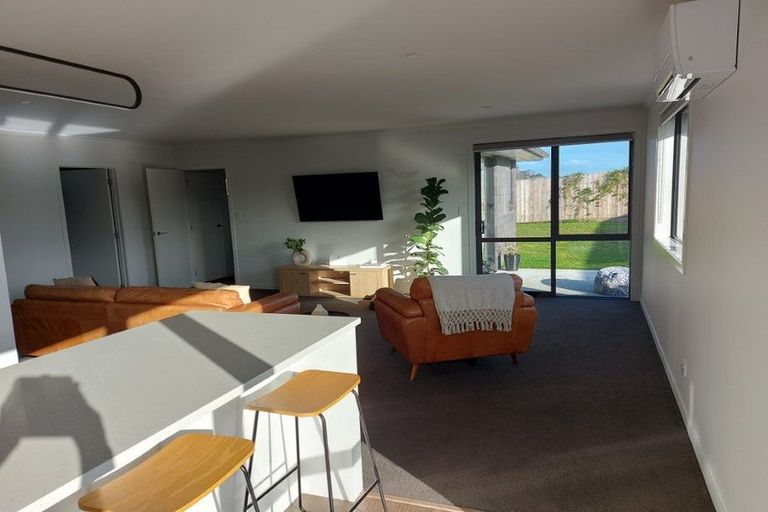 Photo of property in 11 Murray Ward Drive, Te Kauwhata, 3710