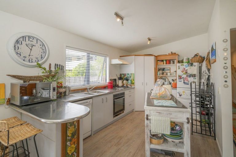 Photo of property in 9 Kenneth Avenue, Whitianga, 3510