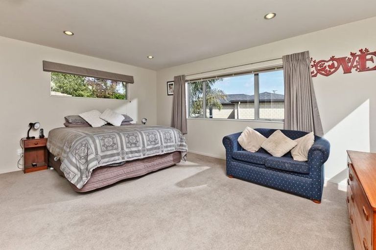 Photo of property in 90b Schnapper Rock Road, Schnapper Rock, Auckland, 0632