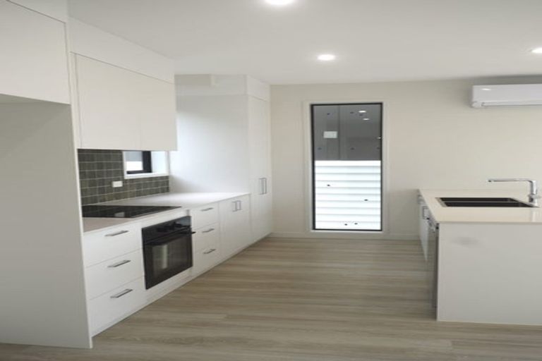 Photo of property in 5/388 Glenfield Road, Glenfield, Auckland, 0629