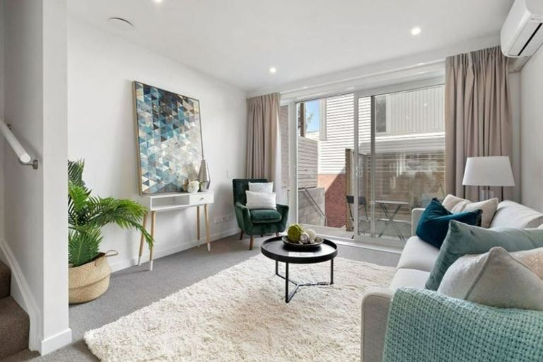 Photo of property in 3/24 Princess Terrace, Newtown, Wellington, 6021