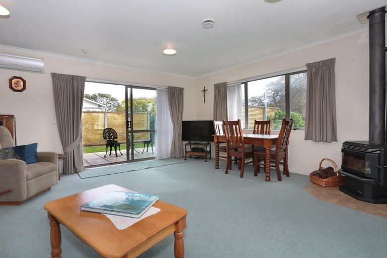 Photo of property in 17 Johnson Street, Bulls, 4818