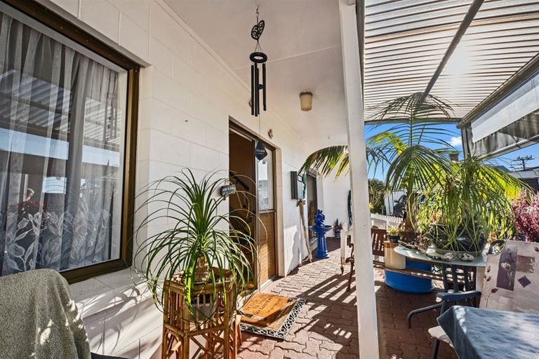 Photo of property in 1/6 Princess Street, Waitara, 4320