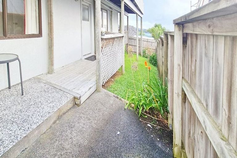 Photo of property in 1022 Whangaparaoa Road, Tindalls Beach, Whangaparaoa, 0930