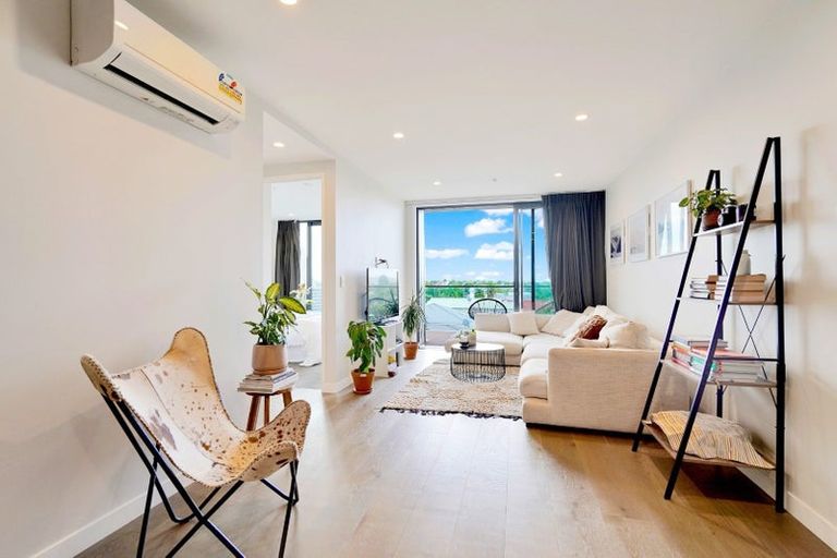 Photo of property in 205/9 Walmer Road, Point Chevalier, Auckland, 1022