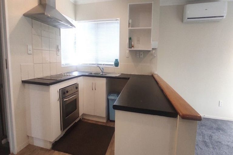 Photo of property in 3 Hibernian Drive, Ranui, Auckland, 0612