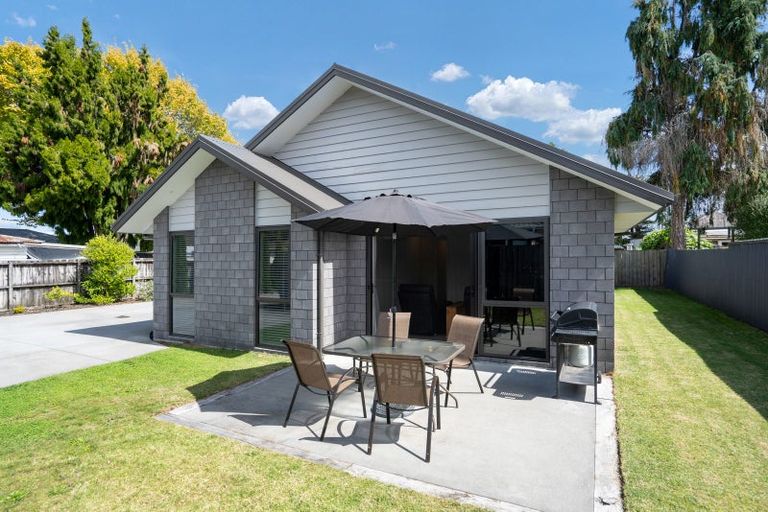 Photo of property in 27a Goldsmith Street, Leamington, Cambridge, 3432