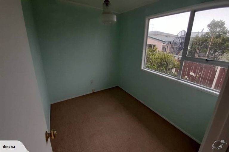 Photo of property in 55 Casuarina Road, Half Moon Bay, Auckland, 2012