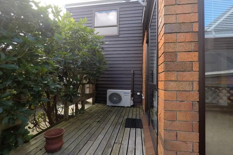 Photo of property in 2/24 Ottawa Road, Ngaio, Wellington, 6035