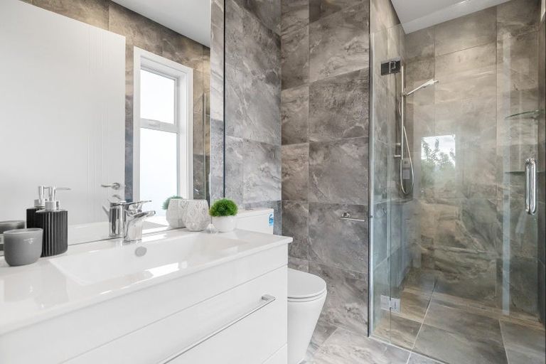 Photo of property in 3 Mere Road, Taupo, 3330