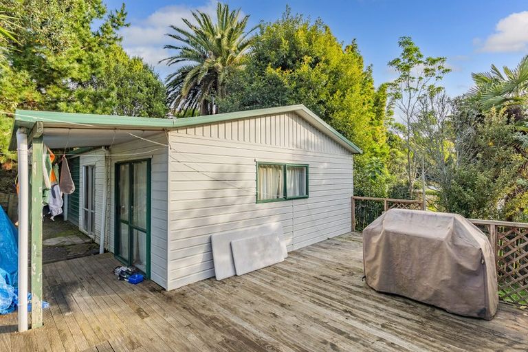 Photo of property in 11 Kilcar Place, Massey, Auckland, 0614