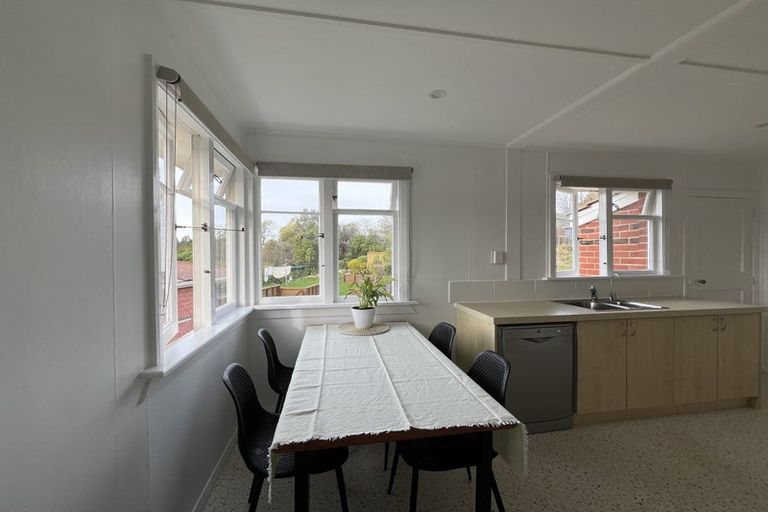 Photo of property in 124 Martin Road, Fairfield, Dunedin, 9018