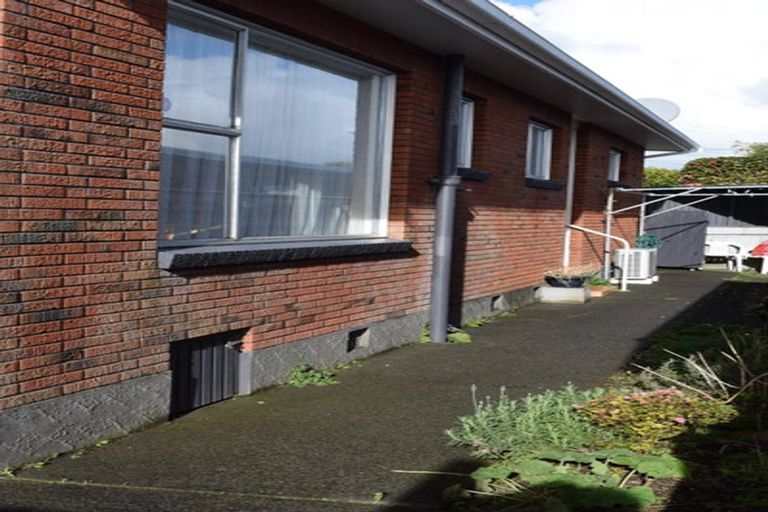 Photo of property in 2 Normanby Street, Fitzroy, New Plymouth, 4312