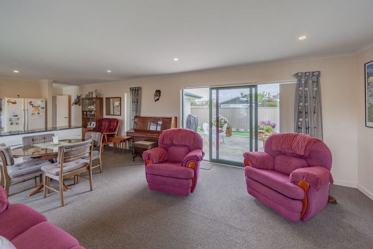 Photo of property in 7 Gregory Grove, Clive, 4102