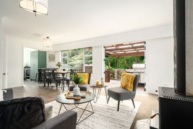 Photo of property in 40 Lincoln Avenue, Tawa, Wellington, 5028