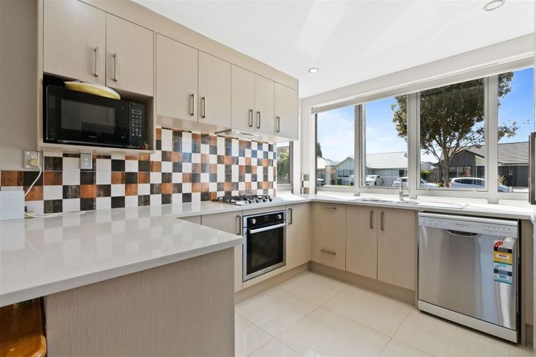 Photo of property in 7 Takahe Avenue, Takanini, 2112