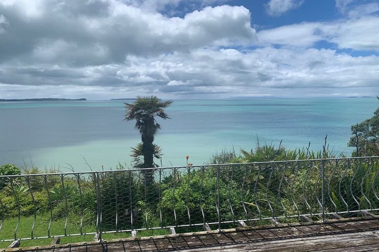 Photo of property in 12 Cliff Road, Torbay, Auckland, 0630