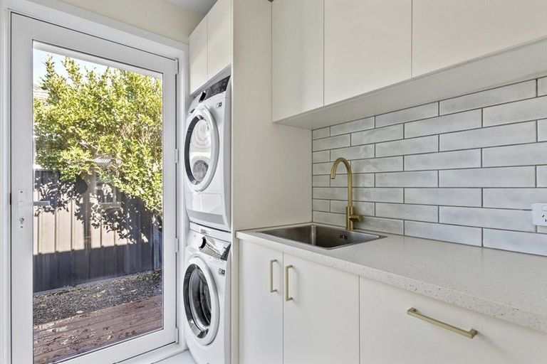 Photo of property in 8 Pahau Place, Cracroft, Christchurch, 8025