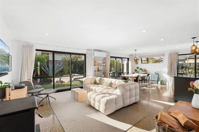 Photo of property in 25 Katrine Drive, Marshland, Christchurch, 8083