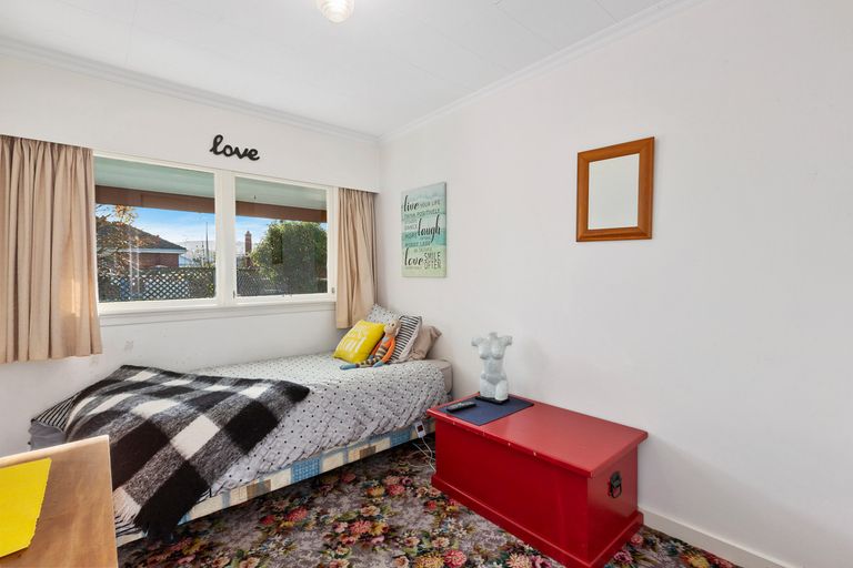 Photo of property in 267 Oxford Street, South Dunedin, Dunedin, 9012