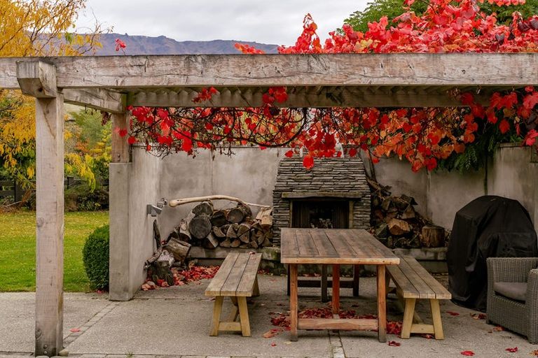 Photo of property in 12 Ferry Lane, Mount Pisa, Cromwell, 9383