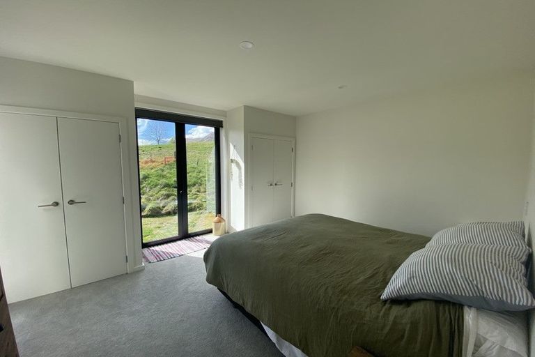 Photo of property in 2 Kotuku Lane, Jacks Point, Queenstown, 9371