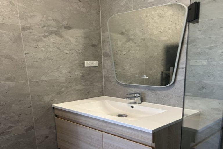 Photo of property in 26b Gulf Harbour Drive, Gulf Harbour, Whangaparaoa, 0930