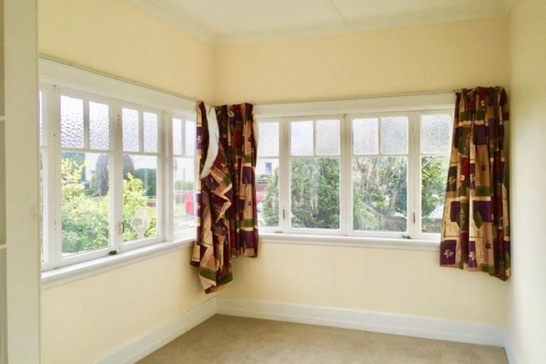 Photo of property in 3 Stone Street, Kenmure, Dunedin, 9011