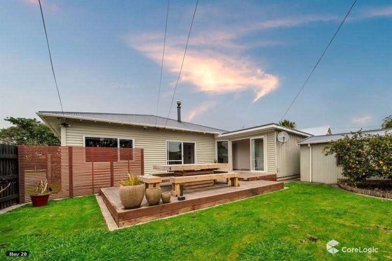 Photo of property in 24 Disraeli Street, Hawera, 4610