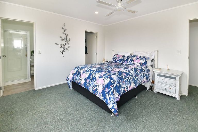 Photo of property in 37a Brightside Road, Stanmore Bay, Whangaparaoa, 0932