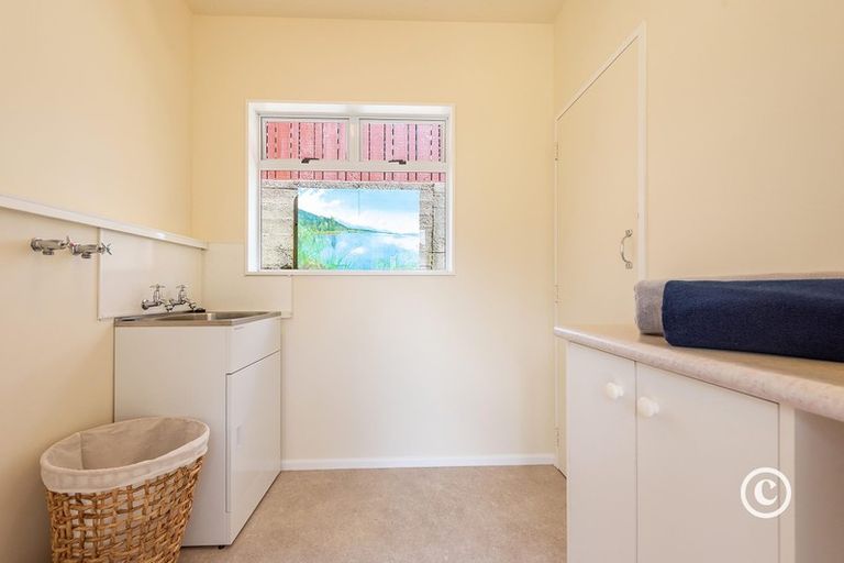 Photo of property in 45 Raroa Terrace, Tawa, Wellington, 5028