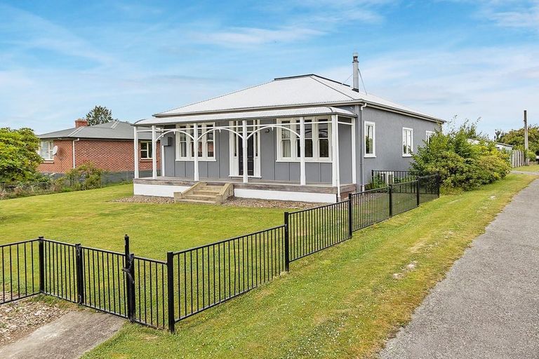 Photo of property in 7 Exeter Street, Waimate, 7924