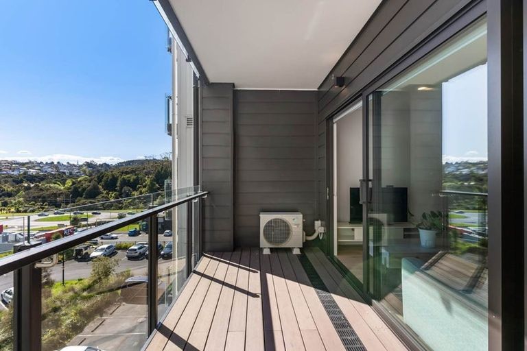Photo of property in 312/3 Kaipiho Lane, Albany, Auckland, 0632