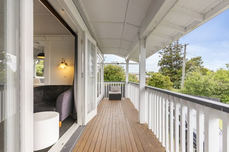 Photo of property in 18 Penton Road, Stanmore Bay, Whangaparaoa, 0932