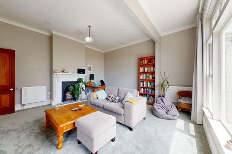 Photo of property in 31 Maarama Crescent, Aro Valley, Wellington, 6021