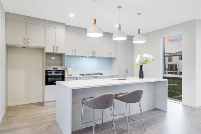 Photo of property in 15 Nephrite Lane, Henderson, Auckland, 0610