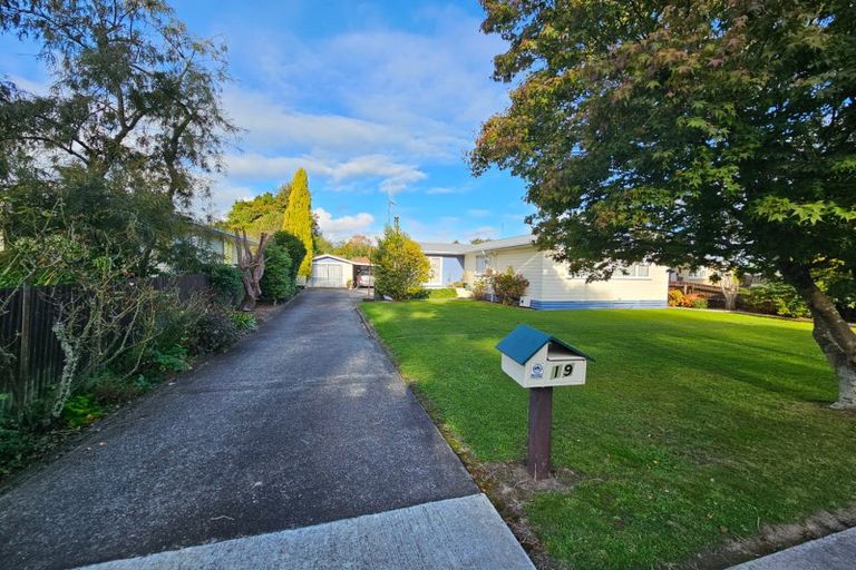 Photo of property in 19 Skerman Street, Marton, 4710