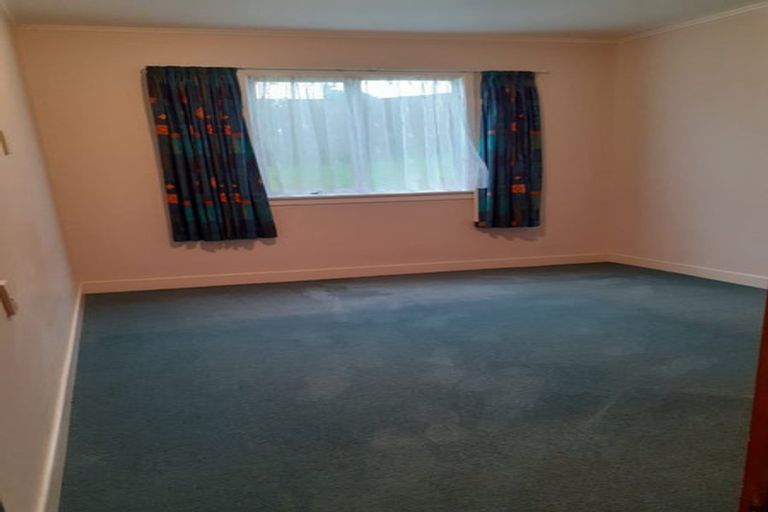 Photo of property in 5 Whiteley Street, Moturoa, New Plymouth, 4310