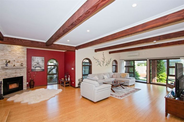 Photo of property in 184 Hill Road, Manurewa, Auckland, 2105