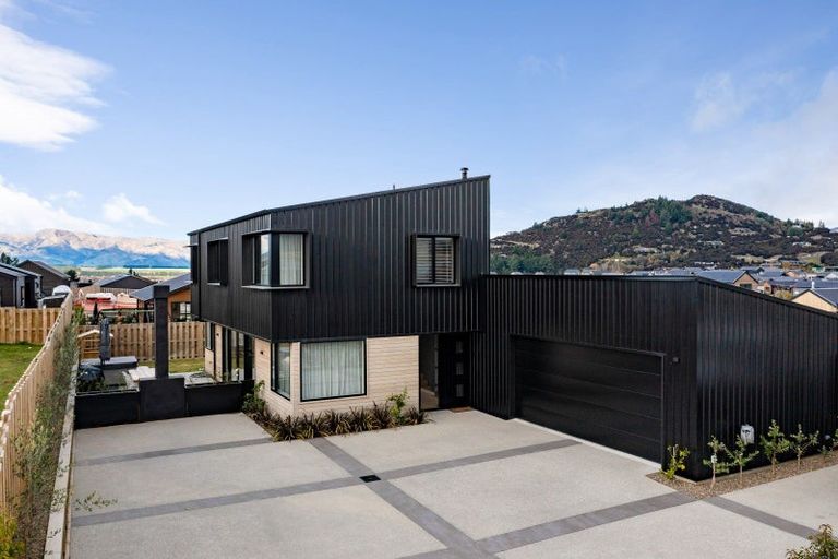Photo of property in Northlake, 14 Riverslea Road, Wanaka, 9305