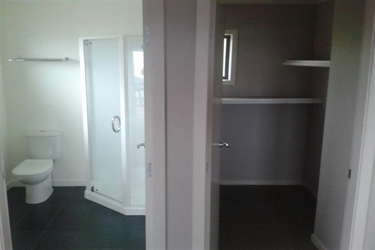 Photo of property in 54 Arahiwi Grove, Tirohanga, Lower Hutt, 5010