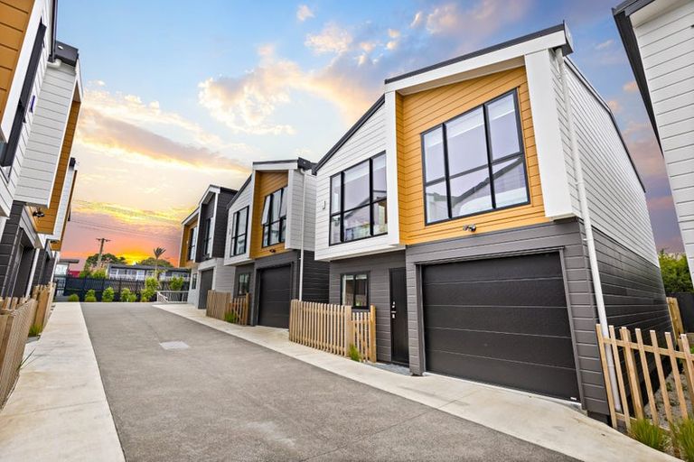 Photo of property in 108d Taikata Road, Te Atatu Peninsula, Auckland, 0610