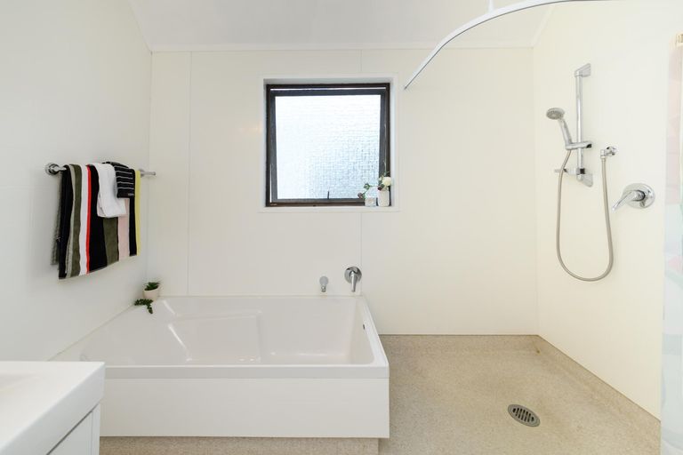 Photo of property in 45 Buick Crescent, Awapuni, Palmerston North, 4412