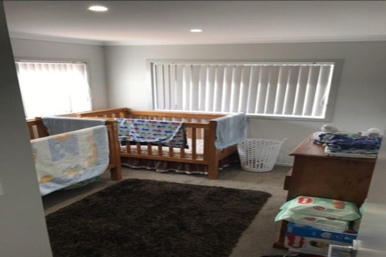 Photo of property in 37 Riverglade Parkway, Te Atatu South, Auckland, 0610