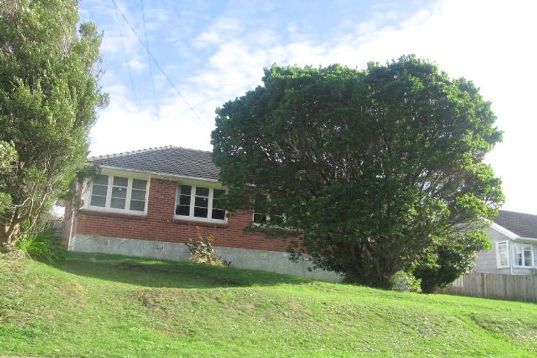Photo of property in 20 Mexted Crescent, Ranui, Porirua, 5024