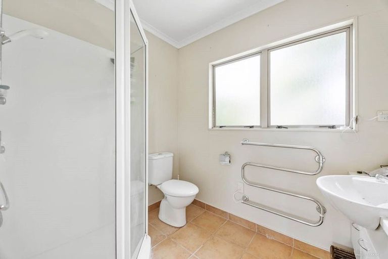 Photo of property in 2/25 Waipa Street, Birkenhead, Auckland, 0626