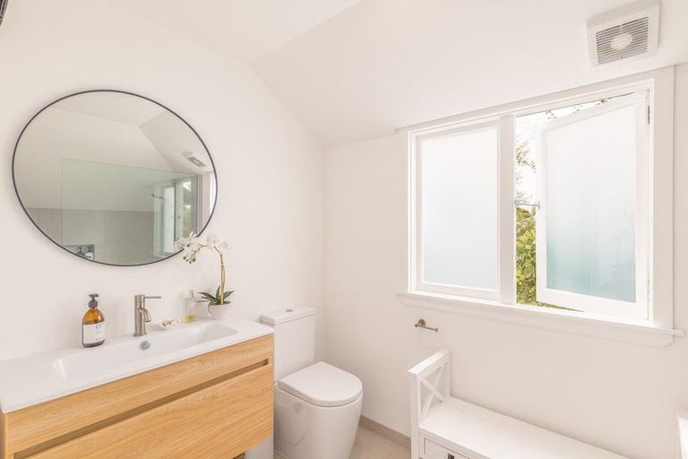 Photo of property in 40 Celia Street, Redcliffs, Christchurch, 8081