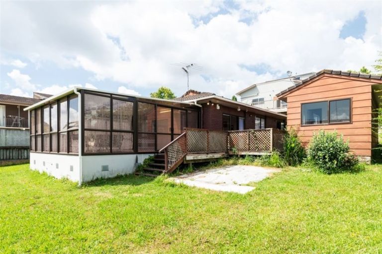 Photo of property in 71 Miro Street, New Lynn, Auckland, 0600
